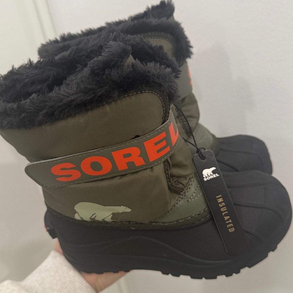 Sorel Kids Olive Green and Black Insulated Winter Boots with Orange Logo